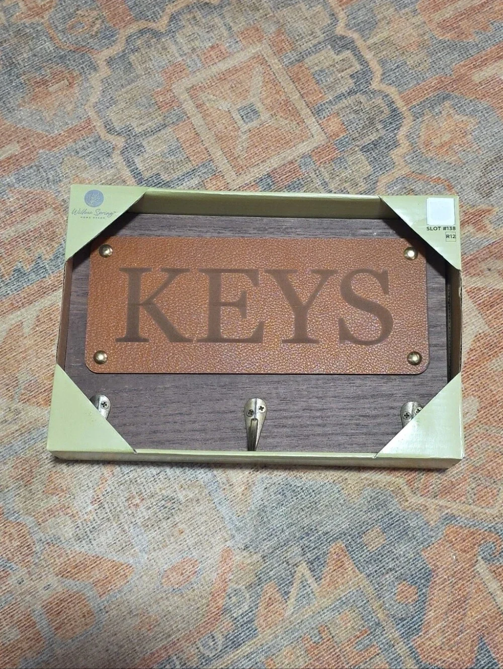 KEYS Wall Key Holder in Brown and Tan